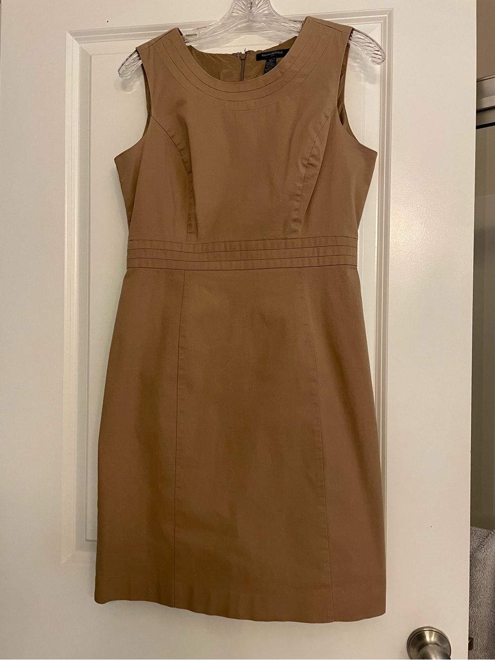 Banana Republic Classic Sleeveless Mocha Sheath Dress